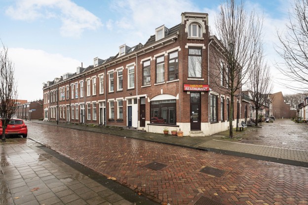 Te verstrekken hypothecaire lening op een horecagelegenheid met bovenwoning en een exitfee van € 2.700,- bestemd voor de verhuur te Maassluis Te verstrekken hypothecaire lening op een horecagelegenheid met bovenwoning en een exitfee van € 2.700,- bestemd voor de verhuur te Maassluis