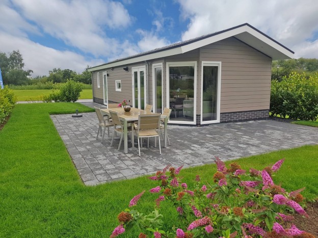 Te verstrekken hypothecaire lening op een nieuw te bouwen recreatiewoning bestemd voor de verhuur te Nieuwerkerk aan den IJssel Te verstrekken hypothecaire lening op een nieuw te bouwen recreatiewoning bestemd voor de verhuur te Nieuwerkerk aan den IJssel
