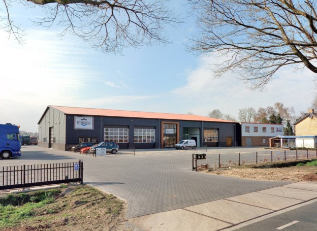 Te verstrekken hypothecaire lening op een bedrijfscomplex met buitenterrein en 1,5 hectare agrarische grond bestemd voor de verhuur te Someren Te verstrekken hypothecaire lening op een bedrijfscomplex met buitenterrein en 1,5 hectare agrarische grond bestemd voor de verhuur te Someren