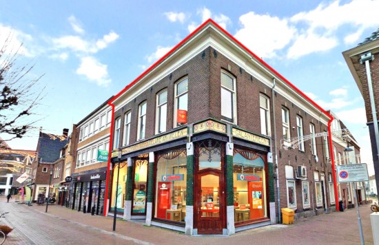 Verstrekte hypothecaire lening op een tweetal commerciële ruimten met 13 bovengelegen studio's bestemd voor de verhuur te Wageningen Verstrekte hypothecaire lening op een tweetal commerciële ruimten met 13 bovengelegen studio's bestemd voor de verhuur te Wageningen