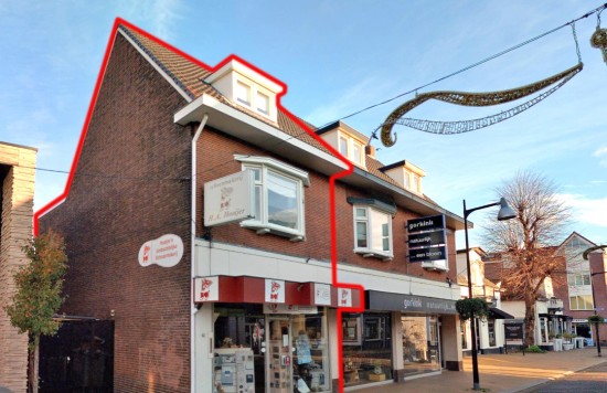 Verstrekte hypothecaire lening op een winkelpand voor eigen gebruik met een bovenwoning voor de verhuur met in totaal vier eigen parkeerplaatsen te Apeldoorn Verstrekte hypothecaire lening op een winkelpand voor eigen gebruik met een bovenwoning voor de verhuur met in totaal vier eigen parkeerplaatsen te Apeldoorn