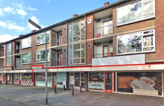 Te verstrekken hypothecaire lening op twee winkelruimtes en drie garageplaatsen bestemd voor de verhuur te Amersfoort Te verstrekken hypothecaire lening op twee winkelruimtes en drie garageplaatsen bestemd voor de verhuur te Amersfoort
